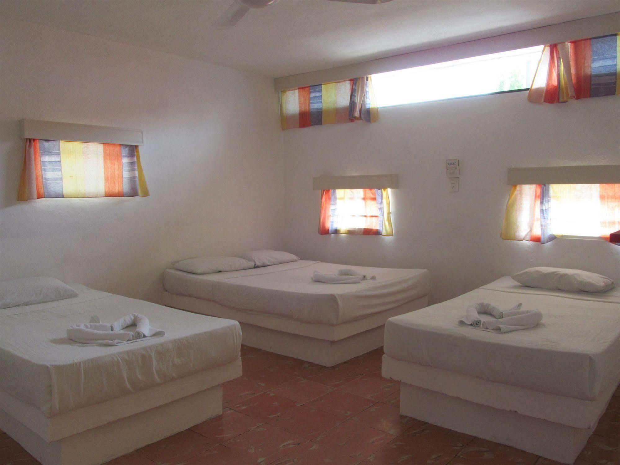 Hotel Maria Guadalupe 巴利亚多利德 外观 照片