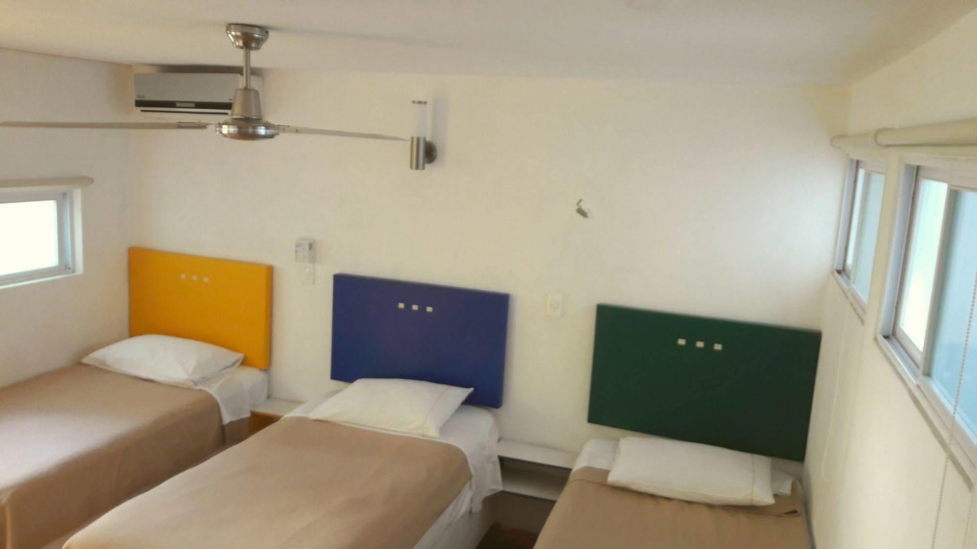 Hotel Maria Guadalupe 巴利亚多利德 外观 照片